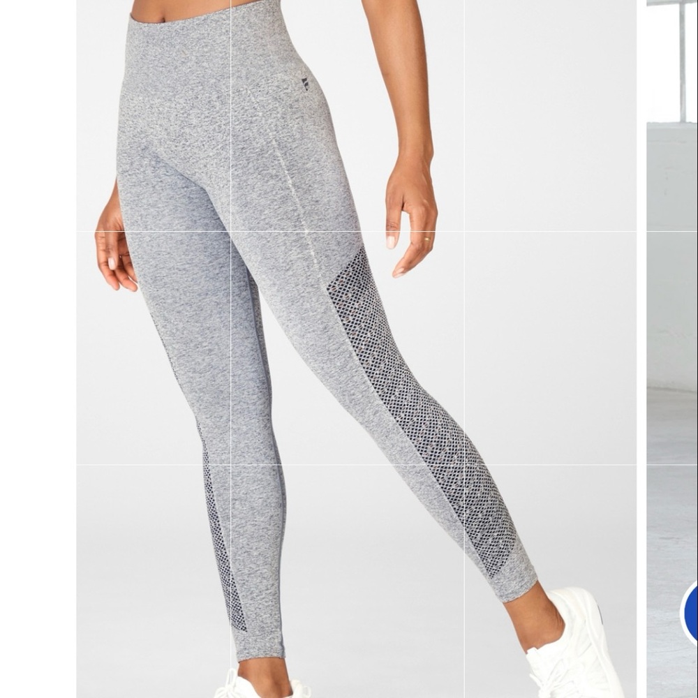 NWT Fabletics Sync High-Waisted Perforated Leggings with Textured Paneling, XS